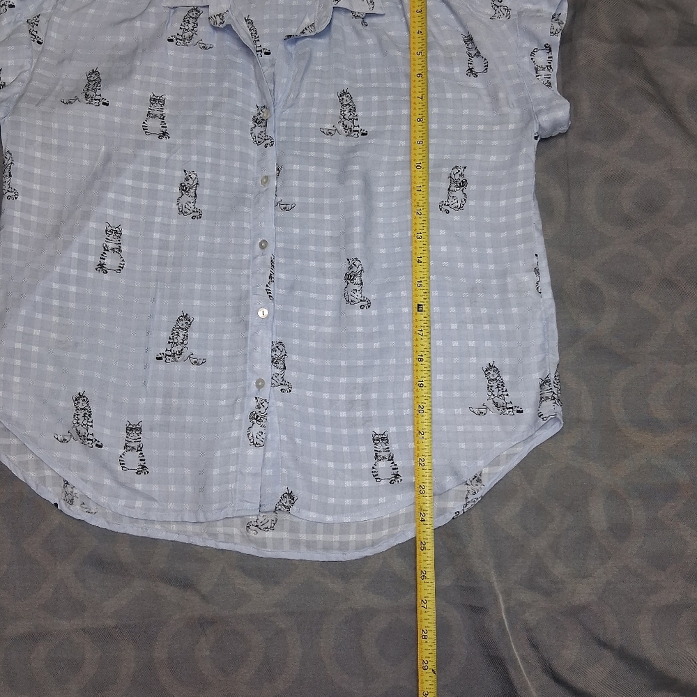 JANE+DELANCEY size S Sky Blue Button Down Shirt with Cat Design 100% Rayon - Picture 14 of 16